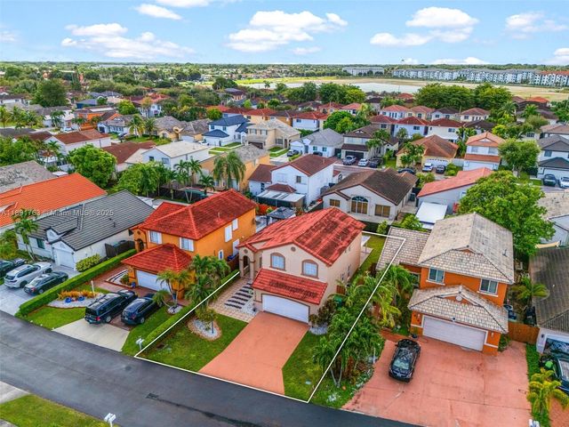16096 SW 85th St, Miami, FL 33193
