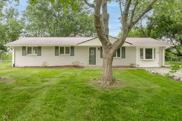 638 Karen Drive, Zionsville, IN 46077