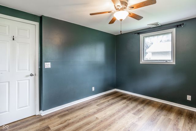 638 Karen Drive, Zionsville, IN 46077