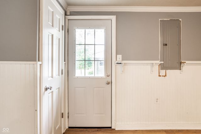 638 Karen Drive, Zionsville, IN 46077