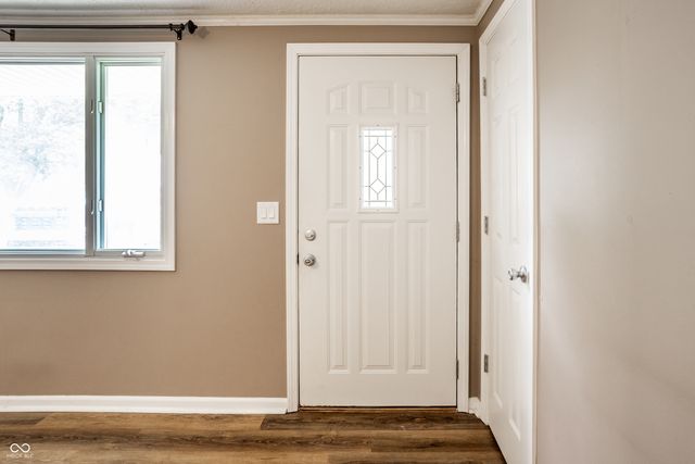 638 Karen Drive, Zionsville, IN 46077
