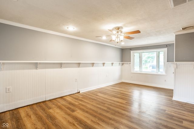 638 Karen Drive, Zionsville, IN 46077