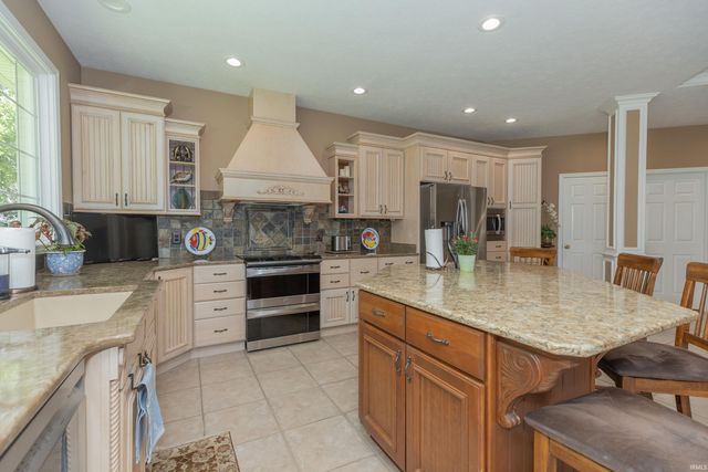 12902 Avalon Drive, Evansville, IN 47725