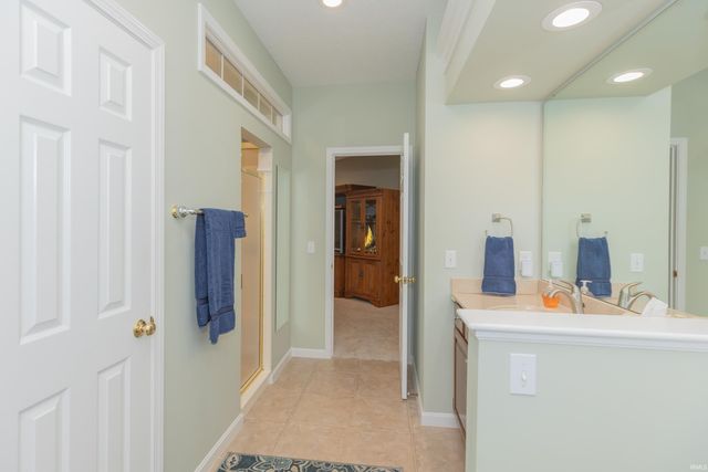 12902 Avalon Drive, Evansville, IN 47725