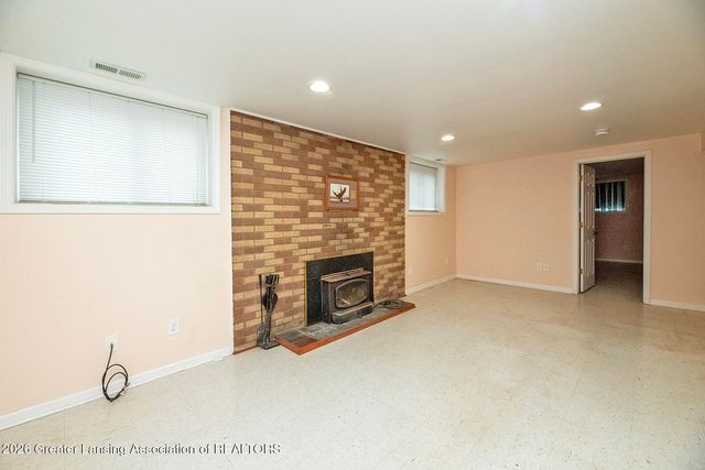 4909 Conners Avenue, Lansing, MI 48911