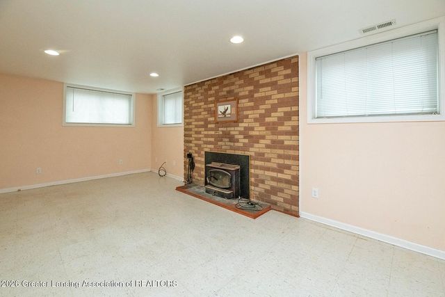 4909 Conners Avenue, Lansing, MI 48911