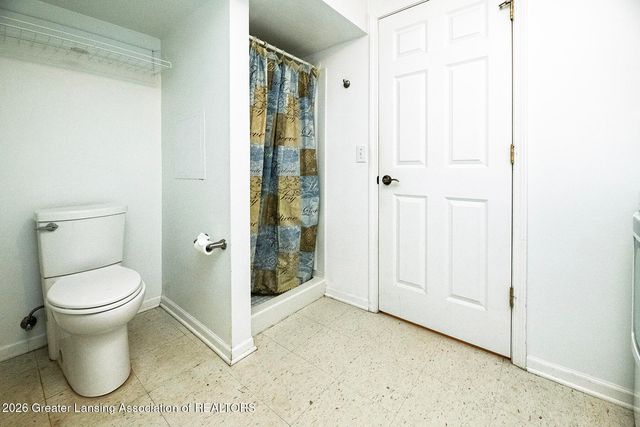 4909 Conners Avenue, Lansing, MI 48911