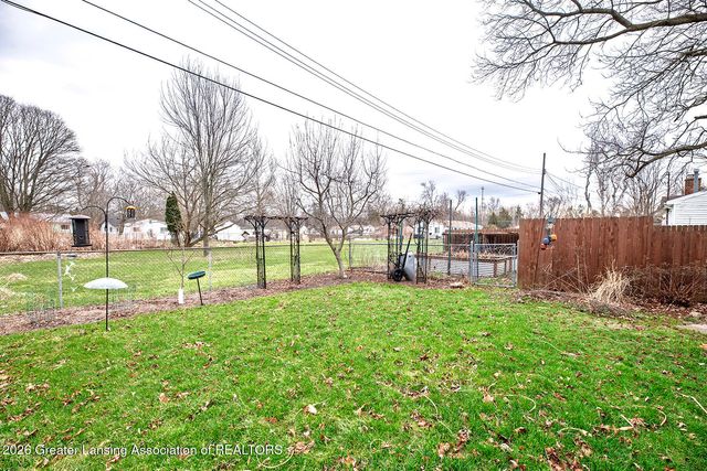 4909 Conners Avenue, Lansing, MI 48911