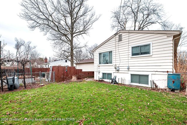 4909 Conners Avenue, Lansing, MI 48911