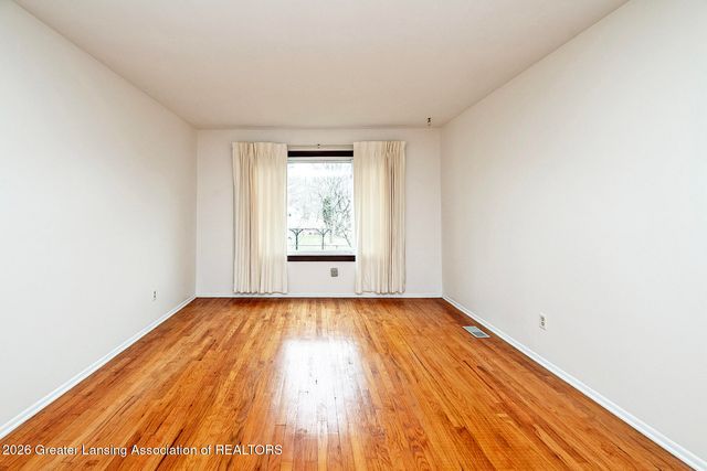 4909 Conners Avenue, Lansing, MI 48911