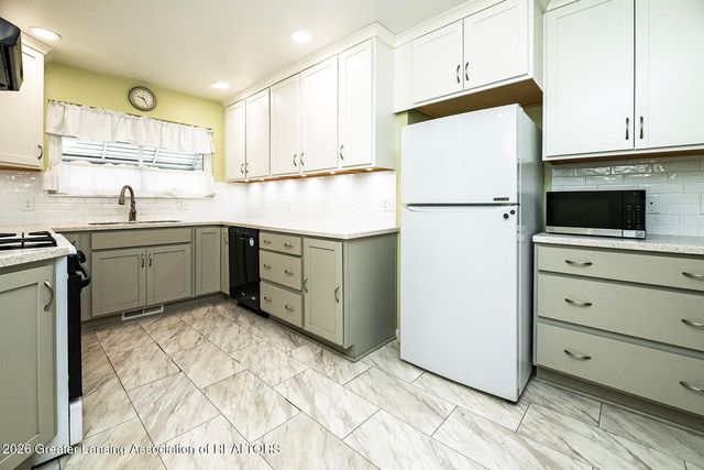 4909 Conners Avenue, Lansing, MI 48911