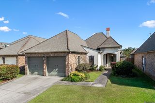 19455 Kellywood Ct, Baton Rouge, LA 70809