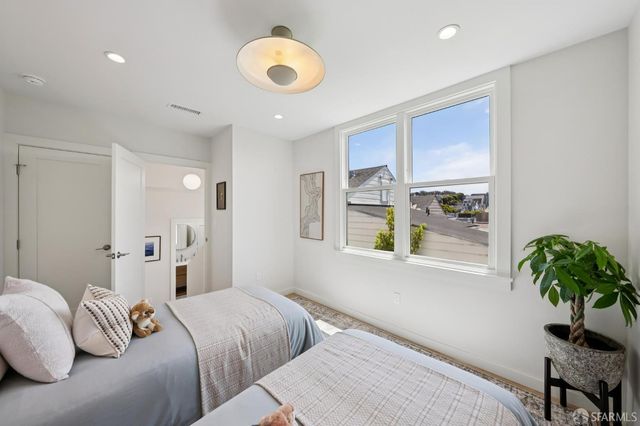 136 Winfield Street, San Francisco, CA 94110