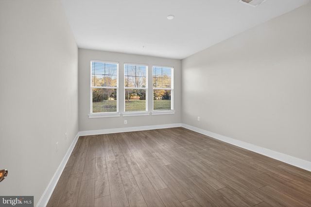 219 BROADWATER DR, Chester, MD 21619