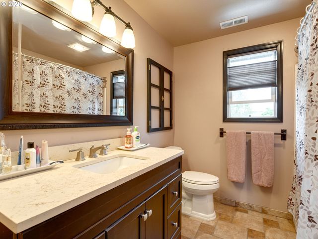 17009 Se 16TH St, Vancouver, WA 98683