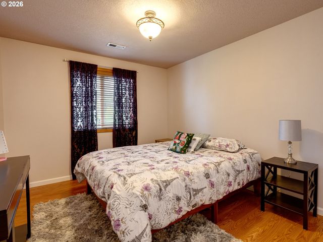 17009 Se 16TH St, Vancouver, WA 98683
