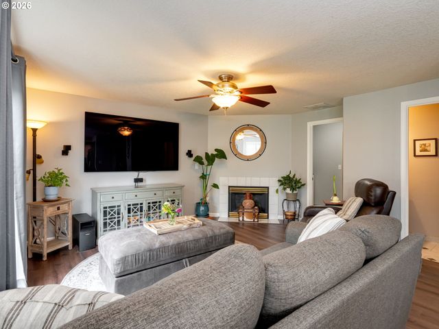 17009 Se 16TH St, Vancouver, WA 98683