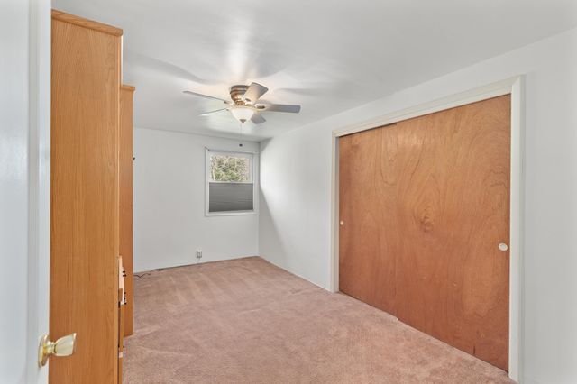 8288 ROGUE RIVER Highway, Grants Pass, OR 97527