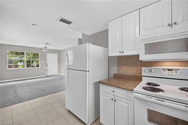 825 Courtington LN 2, Fort Myers, FL 33919