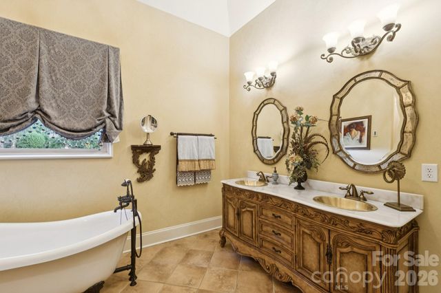 2900 Cutter Court, Waxhaw, NC 28173