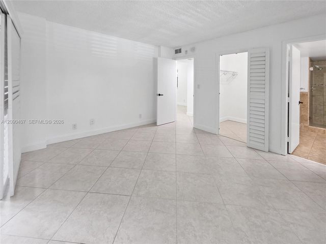 2212 S Cypress Bend Drive 301, Pompano Beach, FL 33069