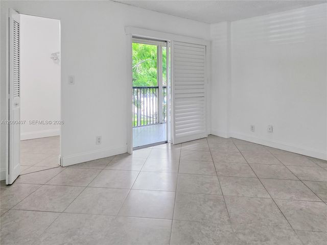 2212 S Cypress Bend Drive 301, Pompano Beach, FL 33069