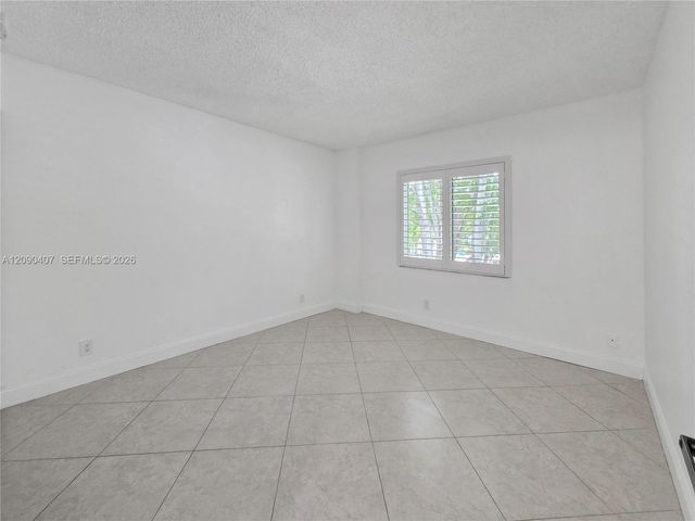 2212 S Cypress Bend Drive 301, Pompano Beach, FL 33069