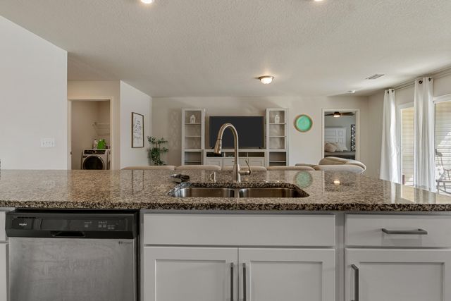 434 Graysen Lane, Defuniak Springs, FL 32435