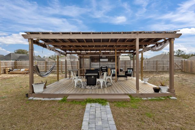 434 Graysen Lane, Defuniak Springs, FL 32435