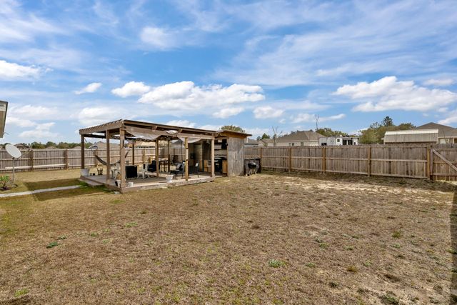 434 Graysen Lane, Defuniak Springs, FL 32435