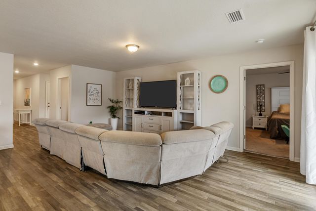 434 Graysen Lane, Defuniak Springs, FL 32435