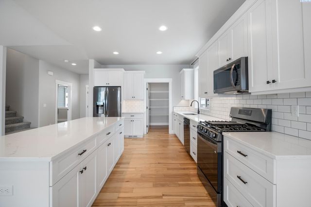 1120 Overlook Dr, Pullman, WA 99163