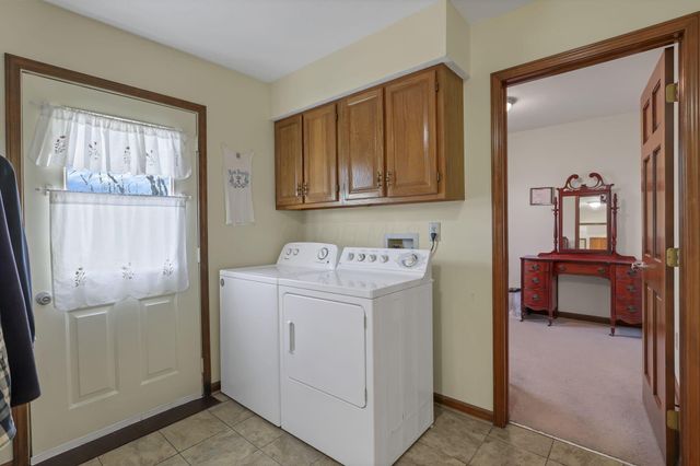 8029 Ashland Court NW, Canal Winchester, OH 43110