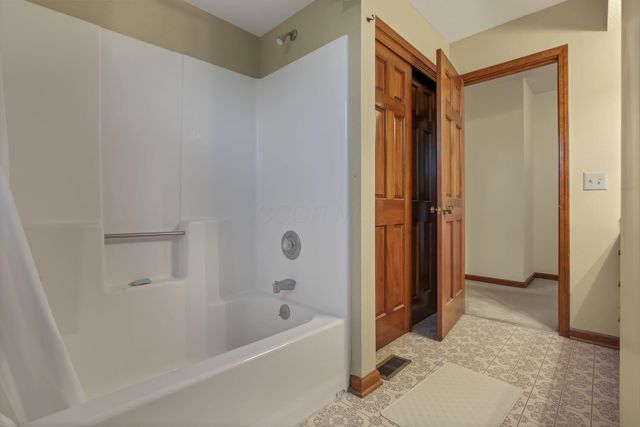 8029 Ashland Court NW, Canal Winchester, OH 43110
