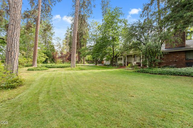 158 Renault Avenue, Medford, OR 97501