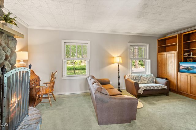 158 Renault Avenue, Medford, OR 97501