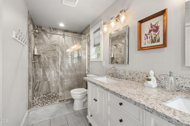 158 Renault Avenue, Medford, OR 97501