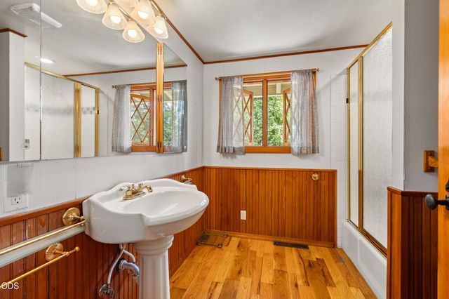 158 Renault Avenue, Medford, OR 97501