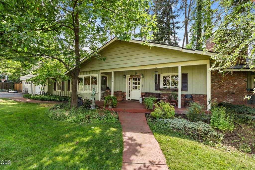 158 Renault Avenue, Medford, OR 97501