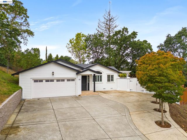 11 Rudgear Dr, Walnut Creek, CA 94596