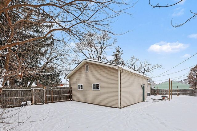 46822 Huling Street, Shelby Twp, MI 48317