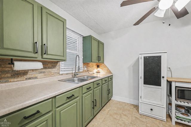 46822 Huling Street, Shelby Twp, MI 48317