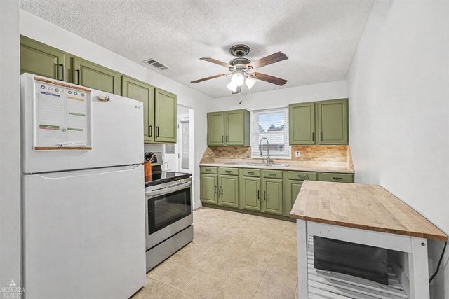 46822 Huling Street, Shelby Twp, MI 48317