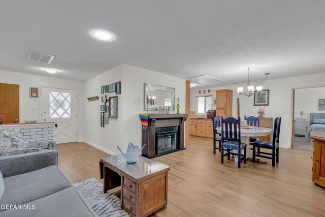 400 Perth Court, El Paso, TX 79922