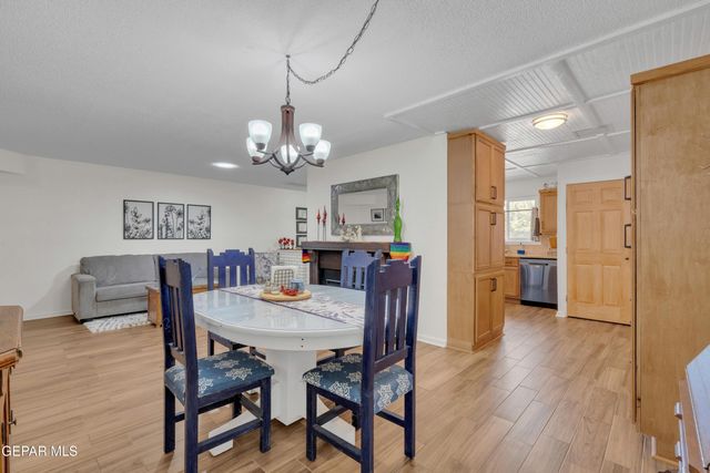 400 Perth Court, El Paso, TX 79922