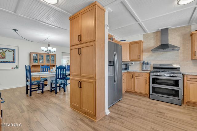 400 Perth Court, El Paso, TX 79922