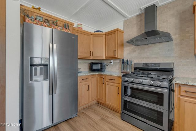 400 Perth Court, El Paso, TX 79922