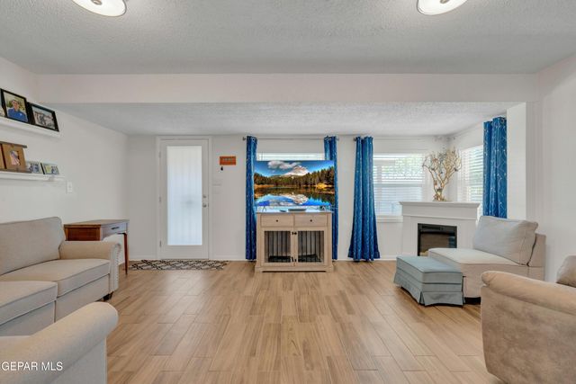 400 Perth Court, El Paso, TX 79922