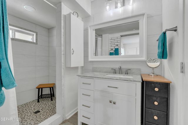 400 Perth Court, El Paso, TX 79922