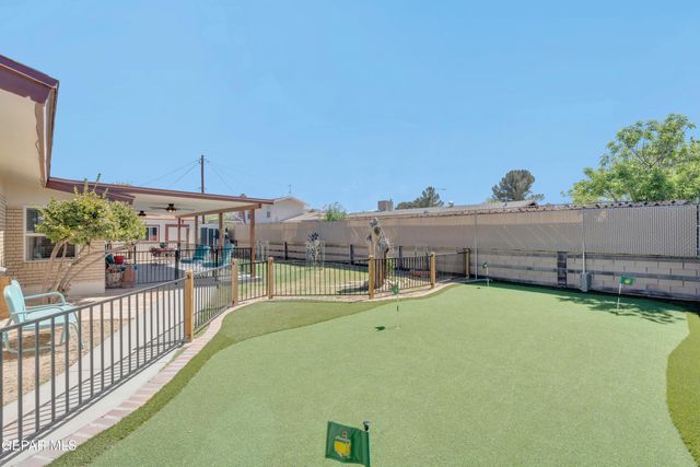 400 Perth Court, El Paso, TX 79922